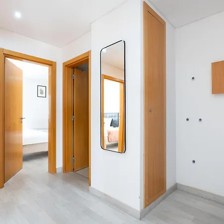 Apartmán - Spacious With Swimming Pool & View *