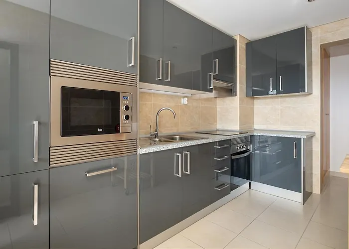 - Spacious With Swimming Pool & View Apartment Vilamoura