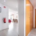 - Spacious With Swimming Pool & View *