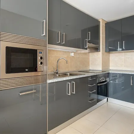 - Spacious With Swimming Pool & View Apartment Vilamoura